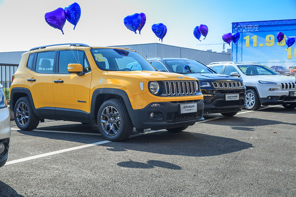 【車展第一天】遇到那個TA，放棄蘋果8......