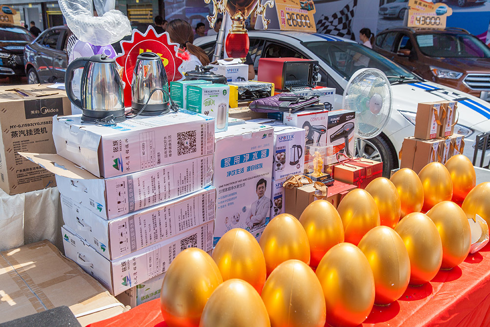 【車展第一天】遇到那個TA，放棄蘋果8......