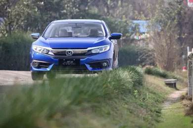 看遍十里桃花，還是第十代思域最帥 