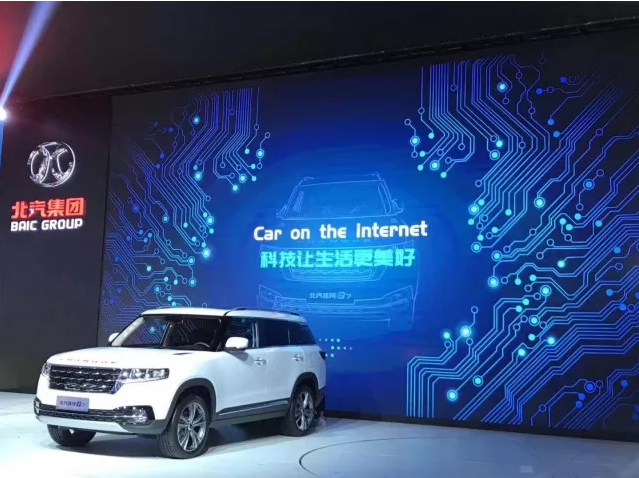 男同胞們，當(dāng)女同事上班不再化妝時，你要小心了…嘿嘿嘿