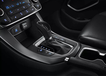 汽車檔位上的“＋”與“－”該怎么用？