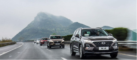 70%的車主不知道怎樣正確給汽車水箱加水，快看是不是你！