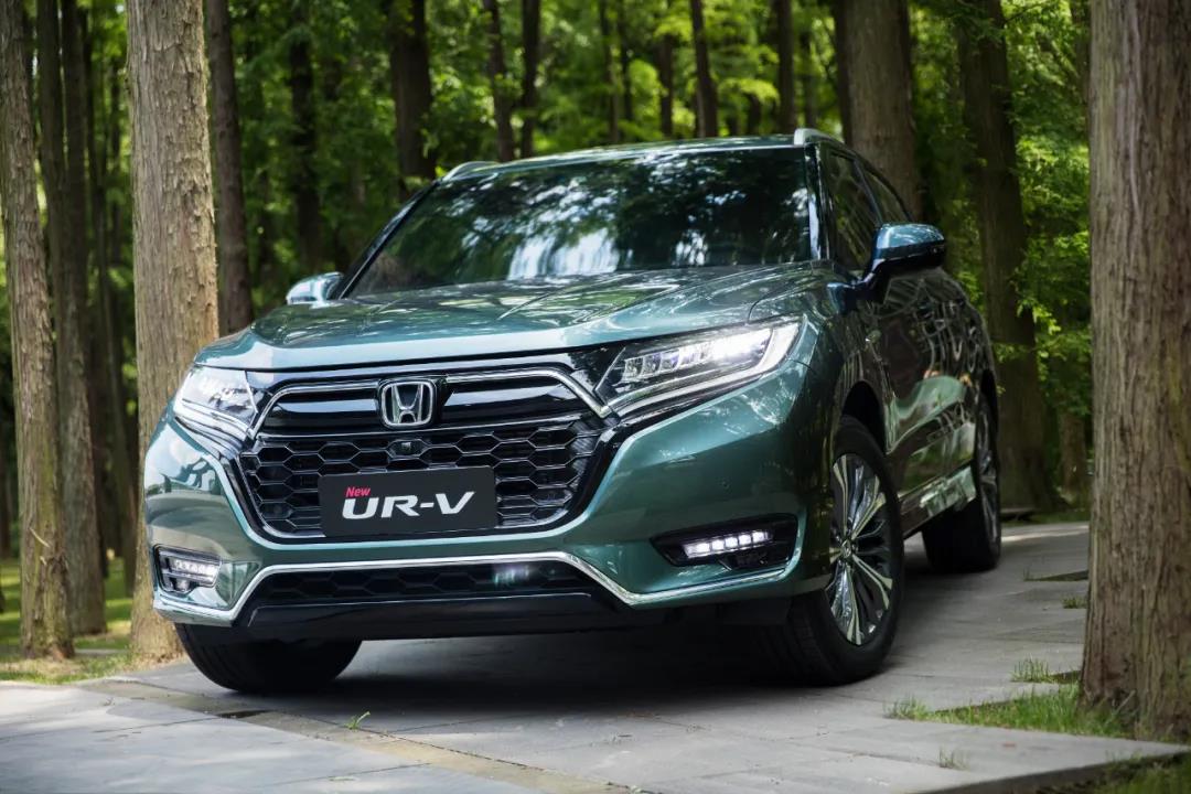 品鑒山水江城，尊享不凡旅程